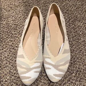 Kelly & Katie Women's Cream Flats